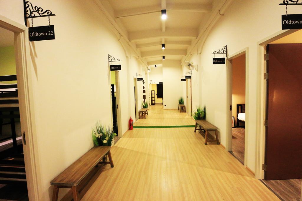 Oldtown Hostel Бангкок Экстерьер фото