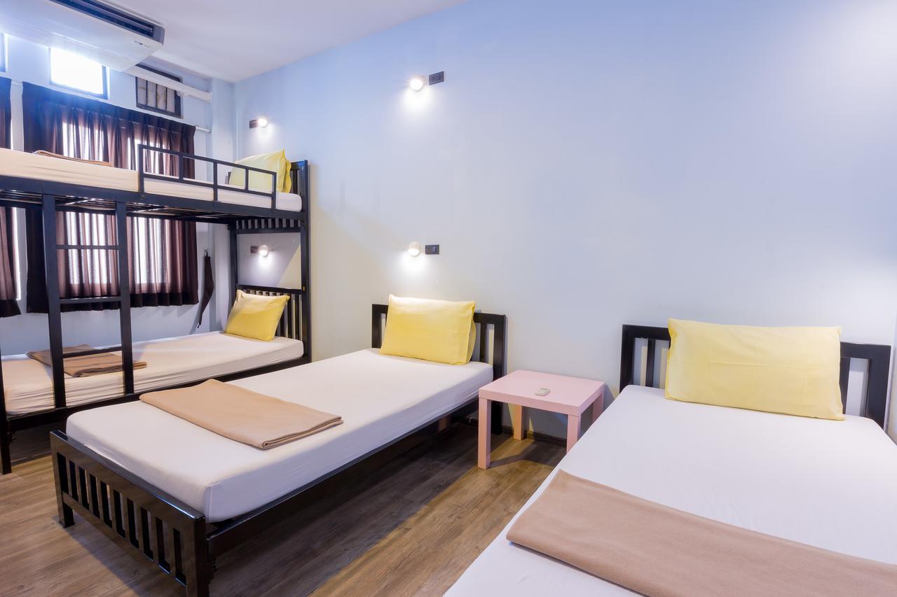 Oldtown Hostel Бангкок Экстерьер фото