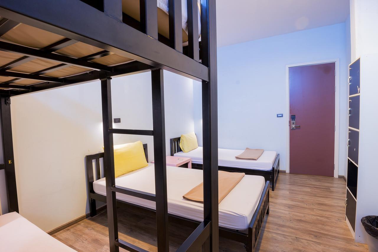 Oldtown Hostel Бангкок Экстерьер фото