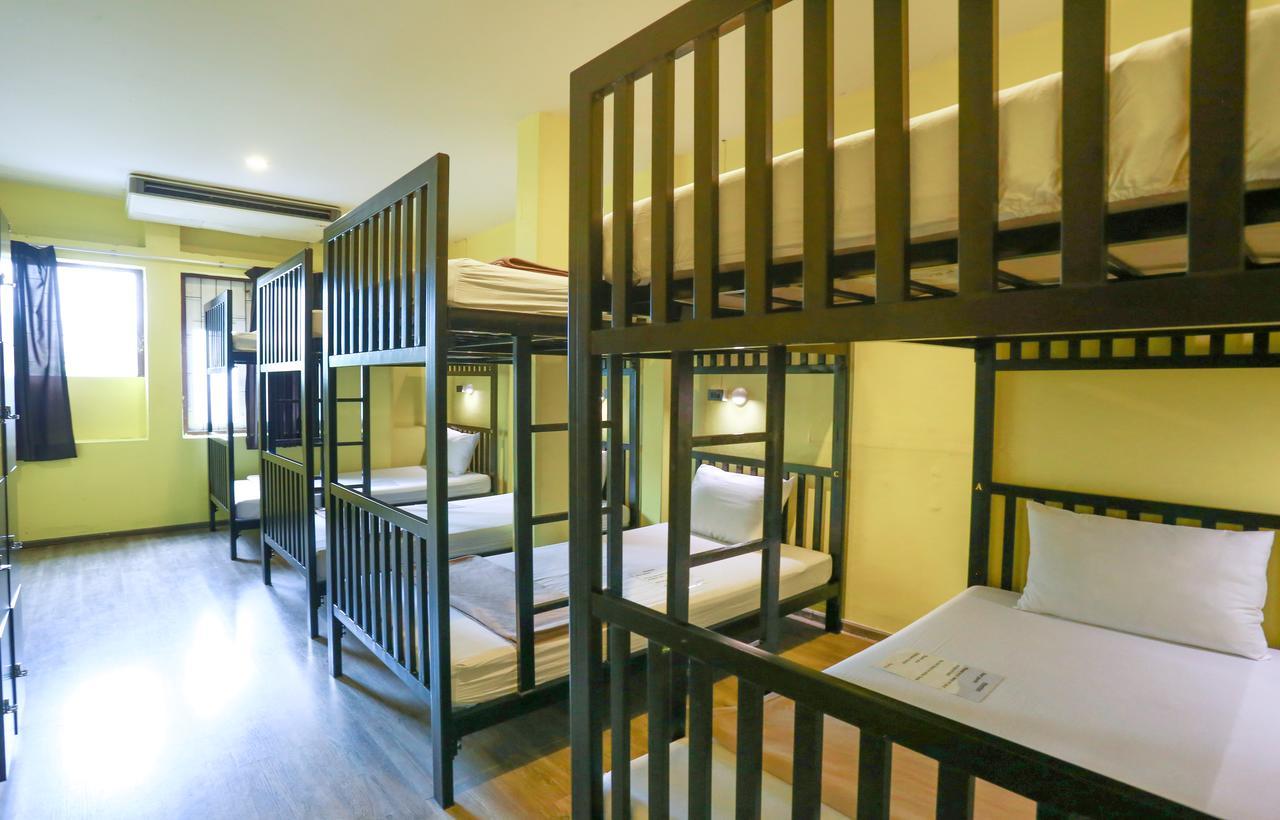 Oldtown Hostel Бангкок Экстерьер фото