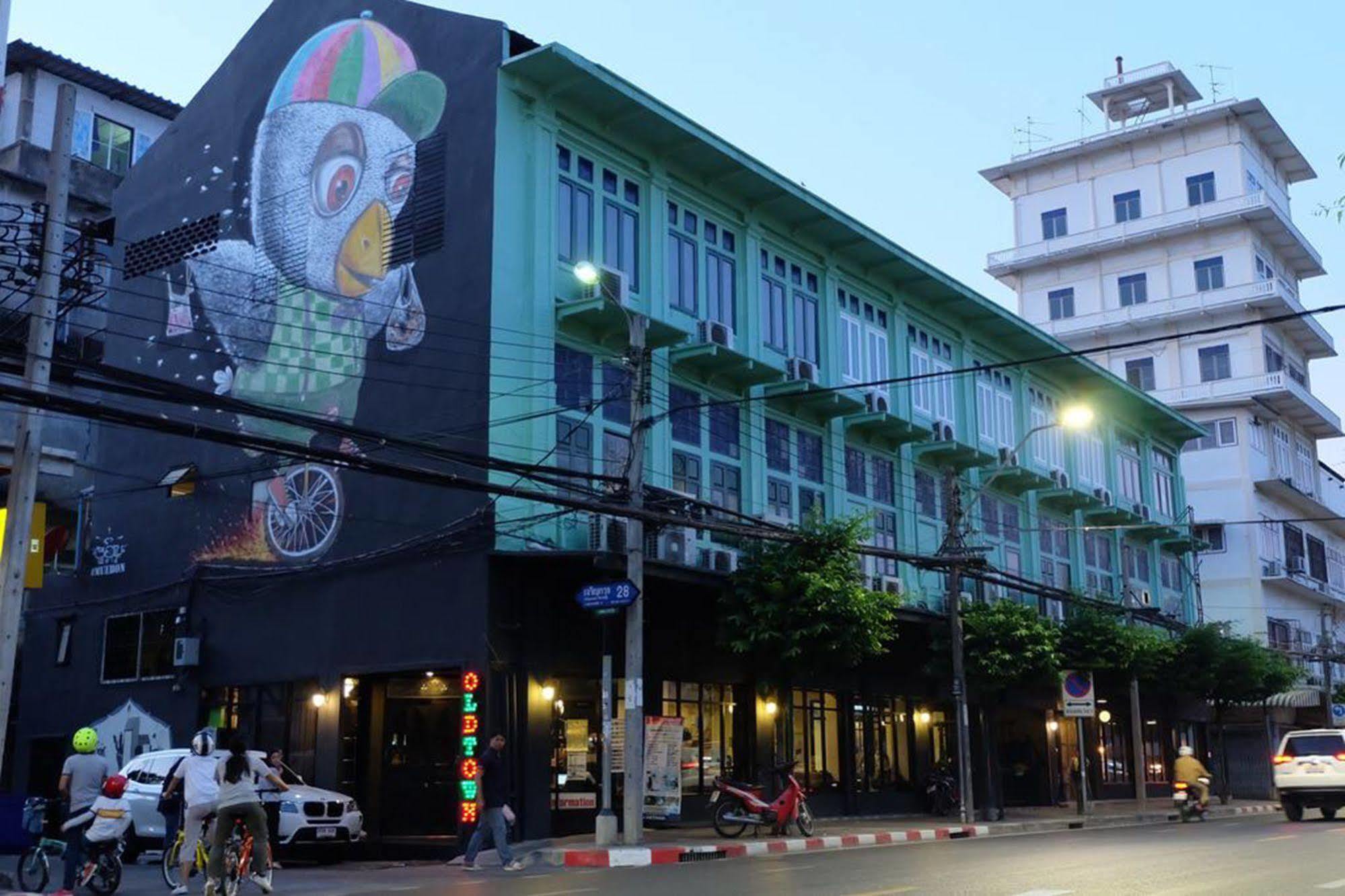 Oldtown Hostel Бангкок Экстерьер фото