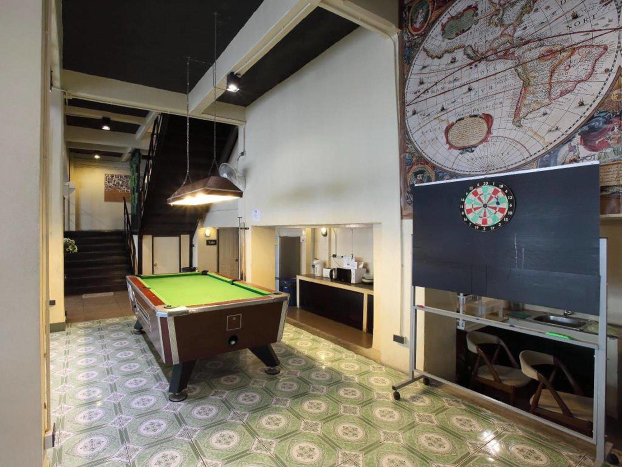 Oldtown Hostel Бангкок Экстерьер фото